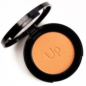 Black Up Silky Formula Blush Matte/Iridescent Finish Shade NBL 08